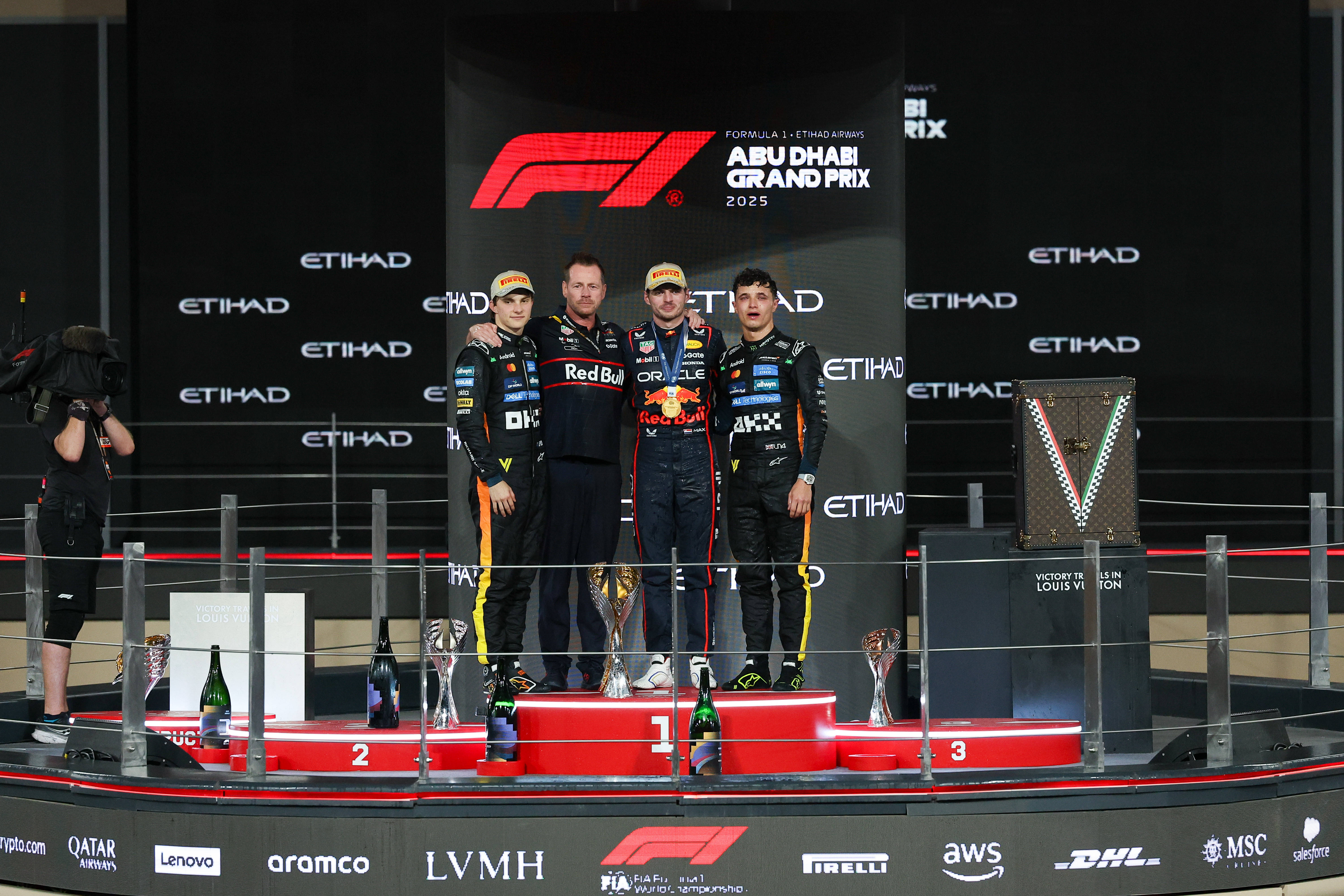 （体育）赛车——F1阿布扎比大奖赛正赛赛况